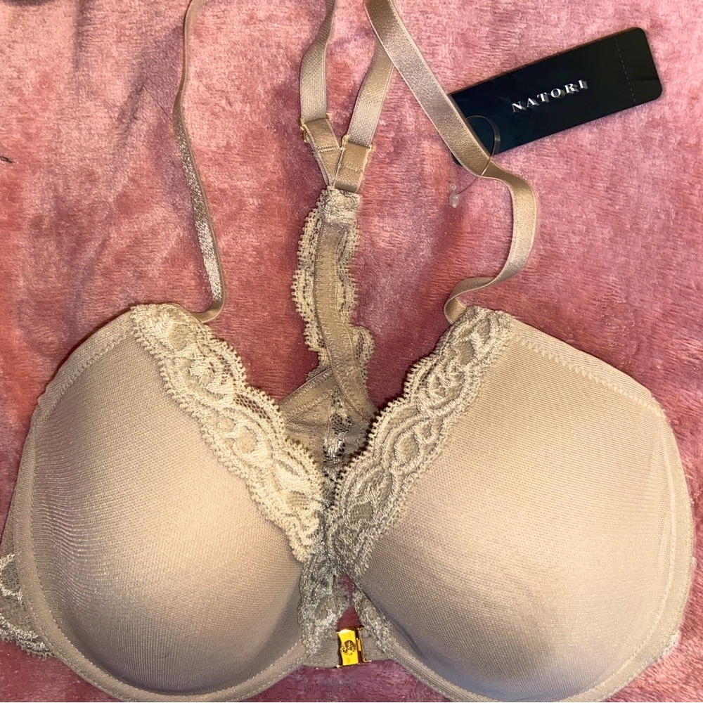 Natori Bra- New with Tags, 32D